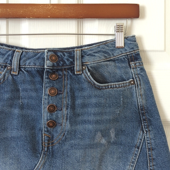 We The Free Harvey Distressed Medium Wash High Waist A-line Denim Mini Skirt 27 - Picture 2 of 11